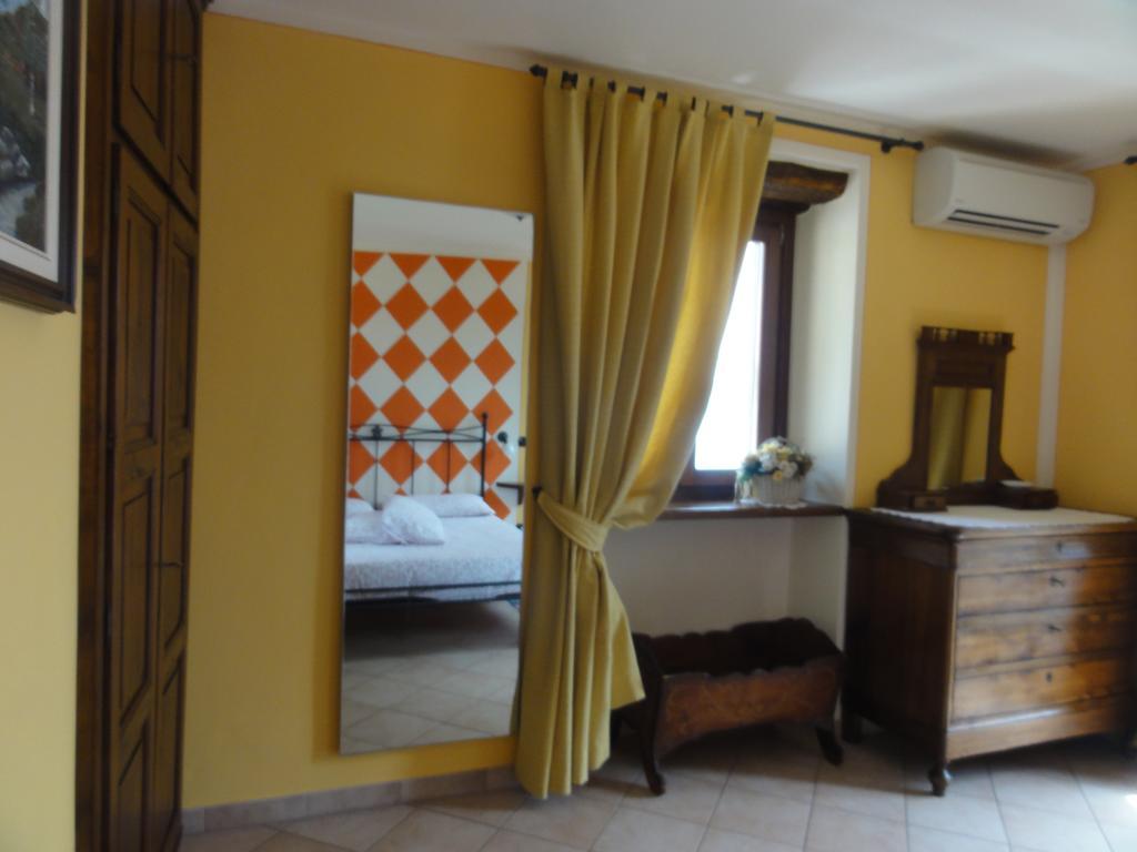 Casale Fe-Wo - Appartamenti Con Vista Lago Cannero Riviera Pokoj fotografie