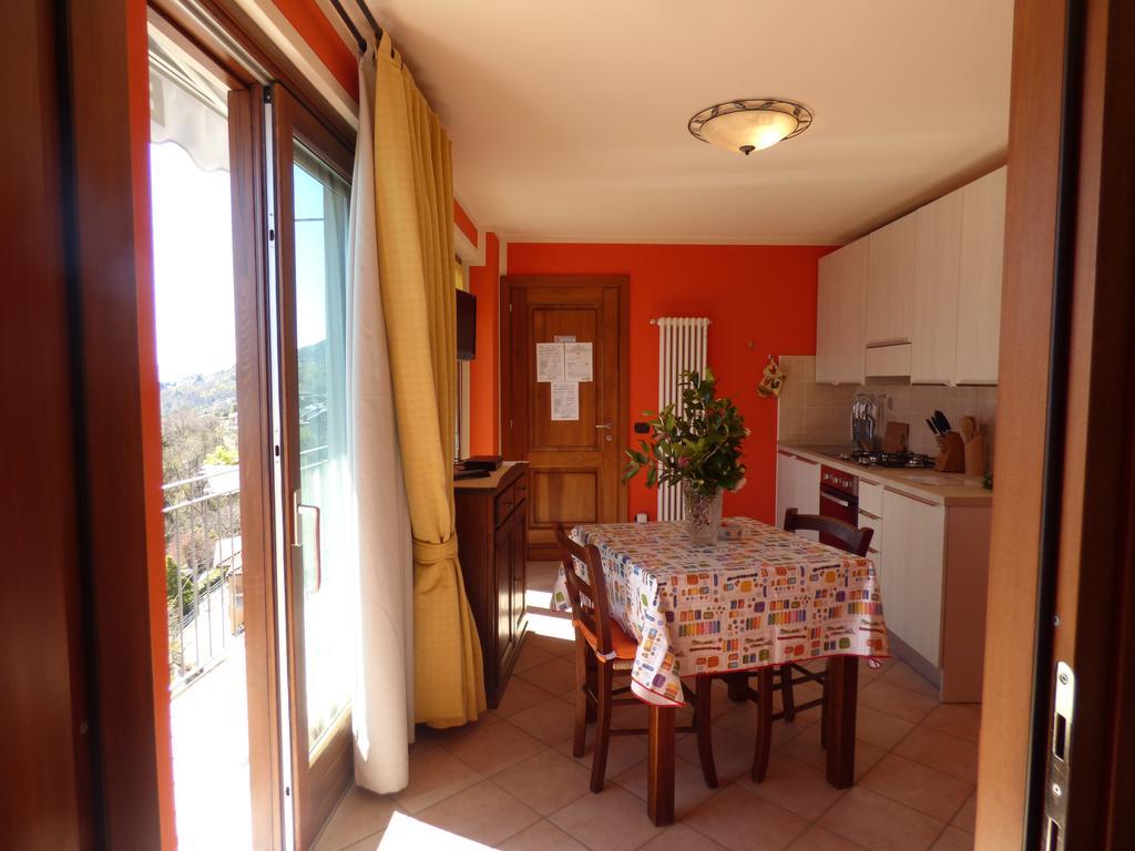 Casale Fe-Wo - Appartamenti Con Vista Lago Cannero Riviera Pokoj fotografie