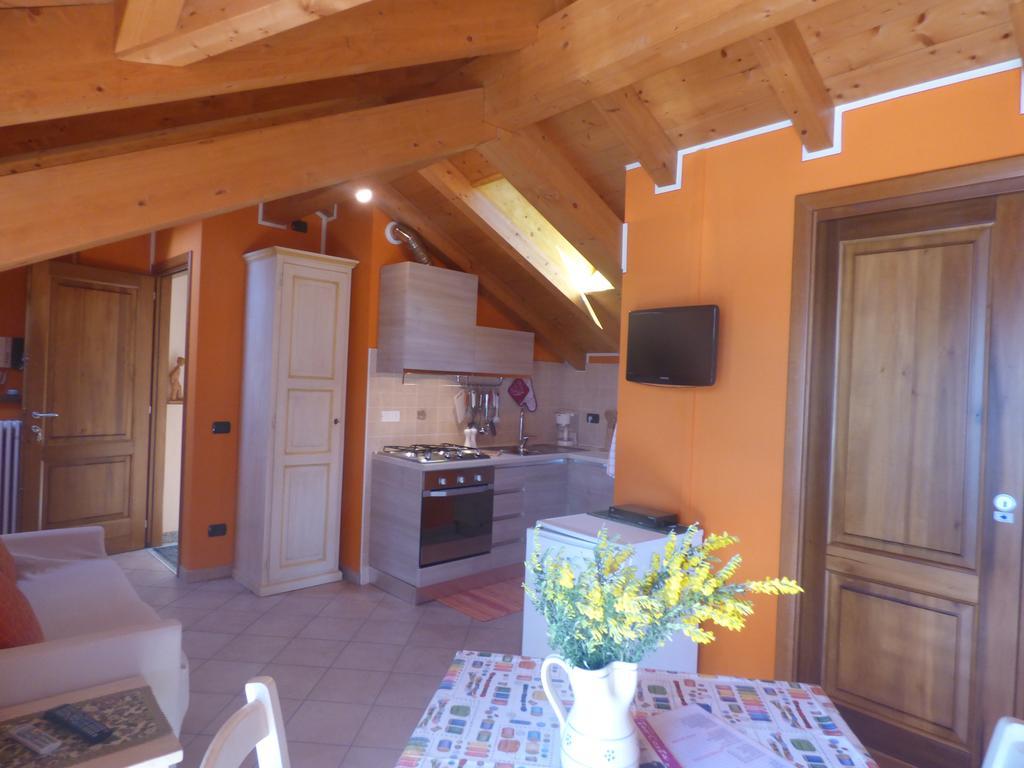 Casale Fe-Wo - Appartamenti Con Vista Lago Cannero Riviera Exteriér fotografie