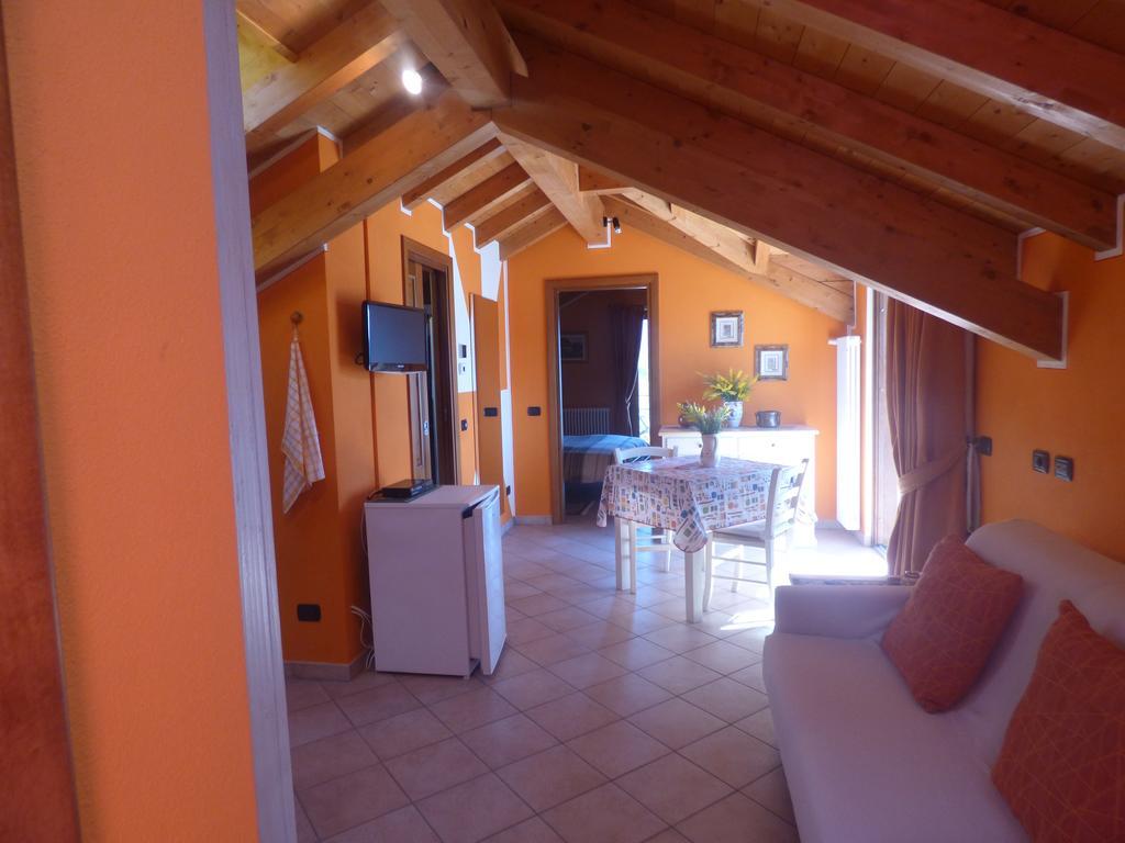 Casale Fe-Wo - Appartamenti Con Vista Lago Cannero Riviera Exteriér fotografie