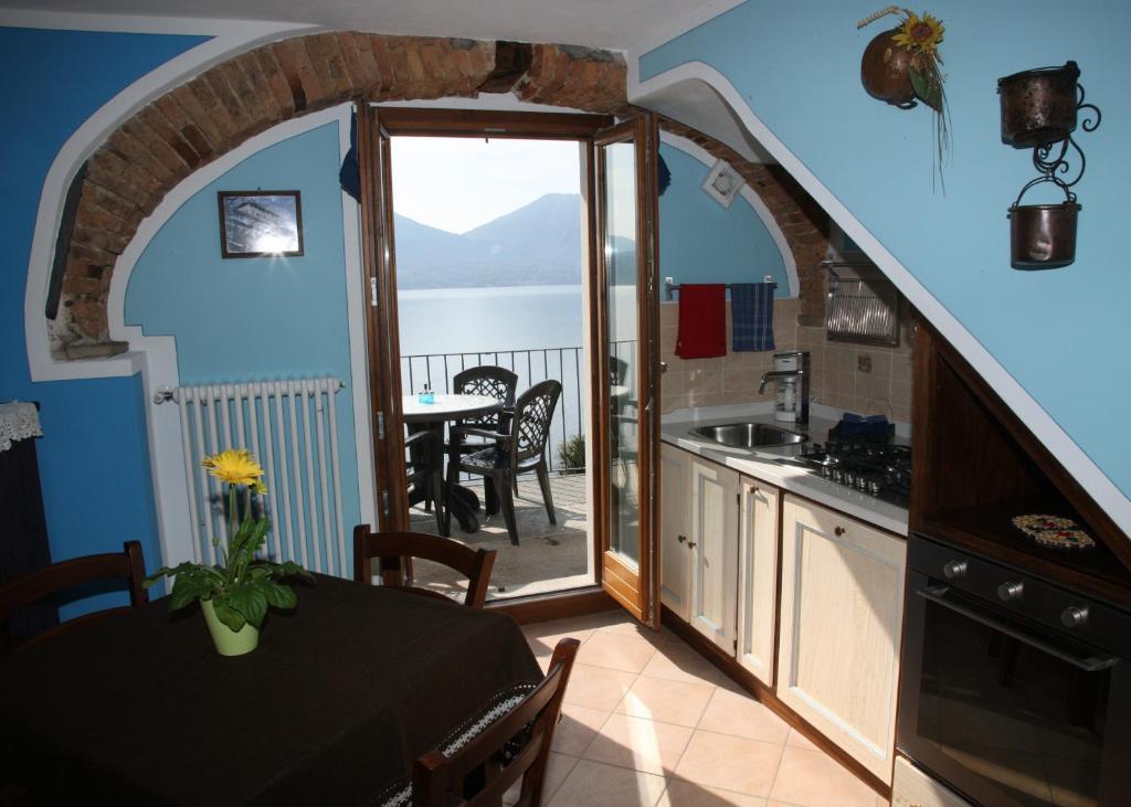 Casale Fe-Wo - Appartamenti Con Vista Lago Cannero Riviera Pokoj fotografie