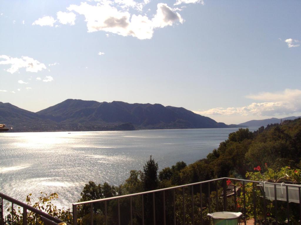 Casale Fe-Wo - Appartamenti Con Vista Lago Cannero Riviera Pokoj fotografie