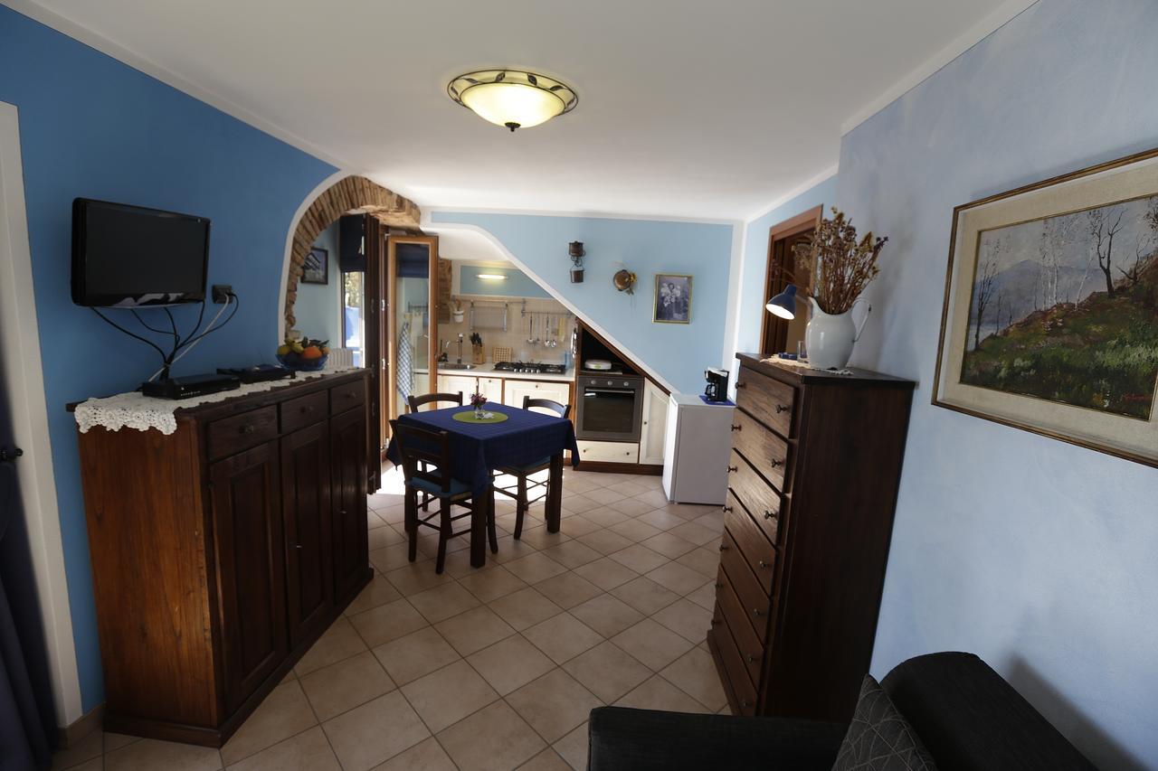 Casale Fe-Wo - Appartamenti Con Vista Lago Cannero Riviera Exteriér fotografie